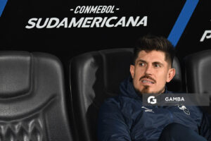 Diego Martínez, director técnico de Universidad Católica. Copa Conmebol Sudamericana. Estadio Centenario.