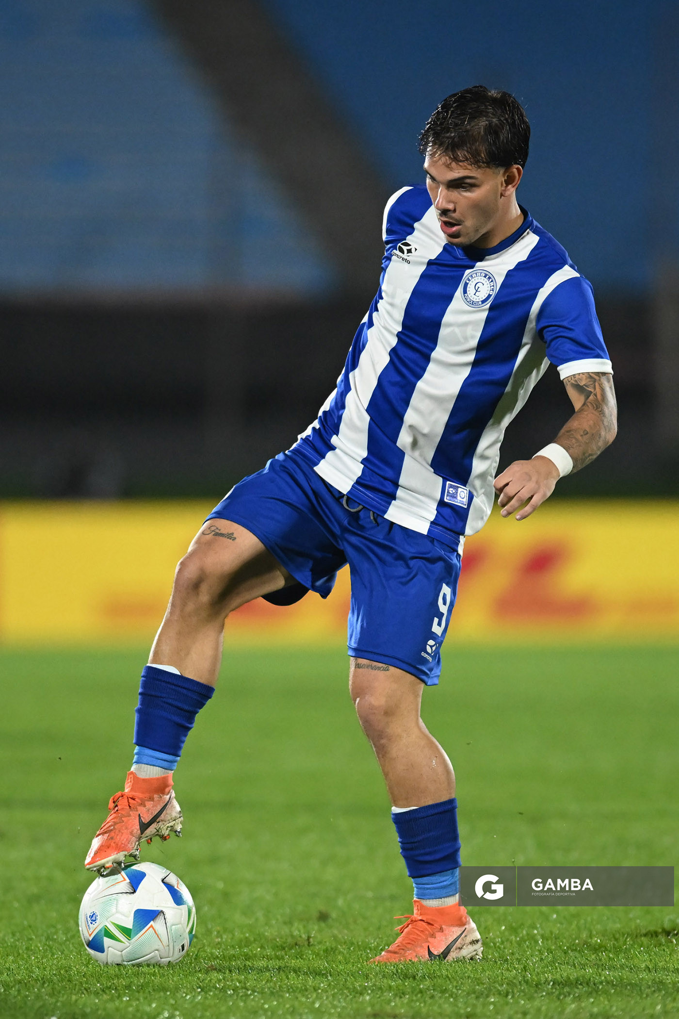Franco Rossi, de Cerro Largo. Copa Conmebol Sudamericana. Estadio Centenario.