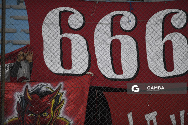 Hinchas de Independiente. Copa Sudamericana. Estadio Centenario.