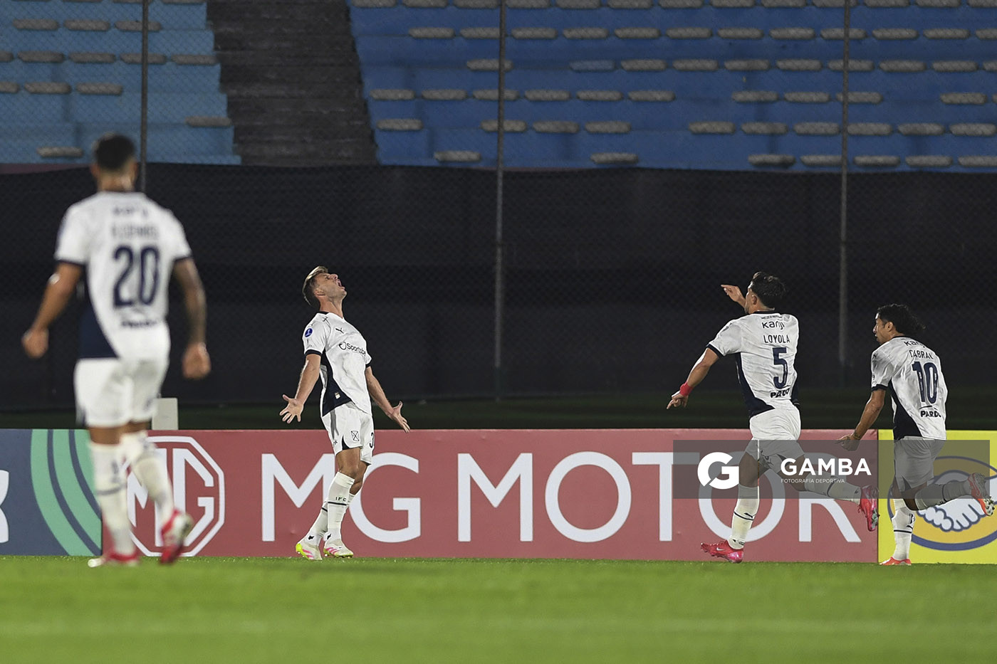 Franco Paredes, de Independiente. Copa Sudamericana. Estadio Centenario.