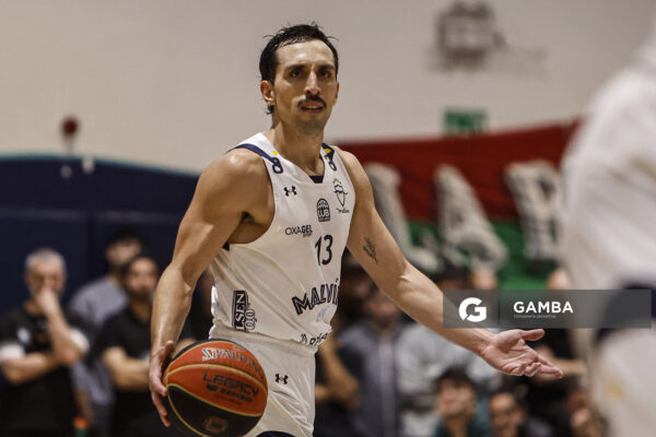 Manuel Romero, de Malvín. Liga Uruguaya de Básquetbol. Gimnasio de Malvín.