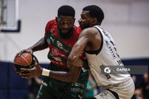 Jamil Wilson, de Aguada. Liga Uruguaya de Básquetbol. Gimnasio de Malvín.