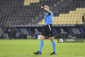 Wilmar Roldán, árbitro central. Copa Conmebol Libertadores. Estadio Campeón del Siglo.
