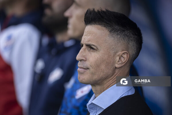 Pablo Peirano, director técnico de Nacional. Torneo Apertura. Estadio Gran Parque Central.