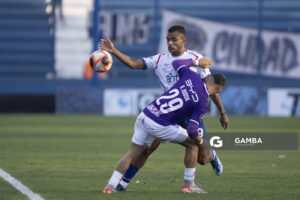 Lucas Morales, de Nacional. Torneo Apertura. Estadio Gran Parque Central.