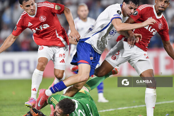 Gonzalo Petit, de Nacional. Copa Conmebol Libertadores. Estadio Gran Parque Central.