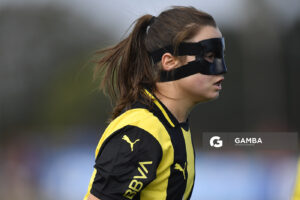 Carla Larrosa, de Peñarol. Campeonato Uruguayo de Fútbol Femenino. Complejo Rentistas.