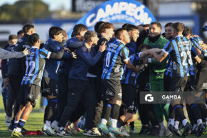 Torneo Apertura. Estadio Belvedere.