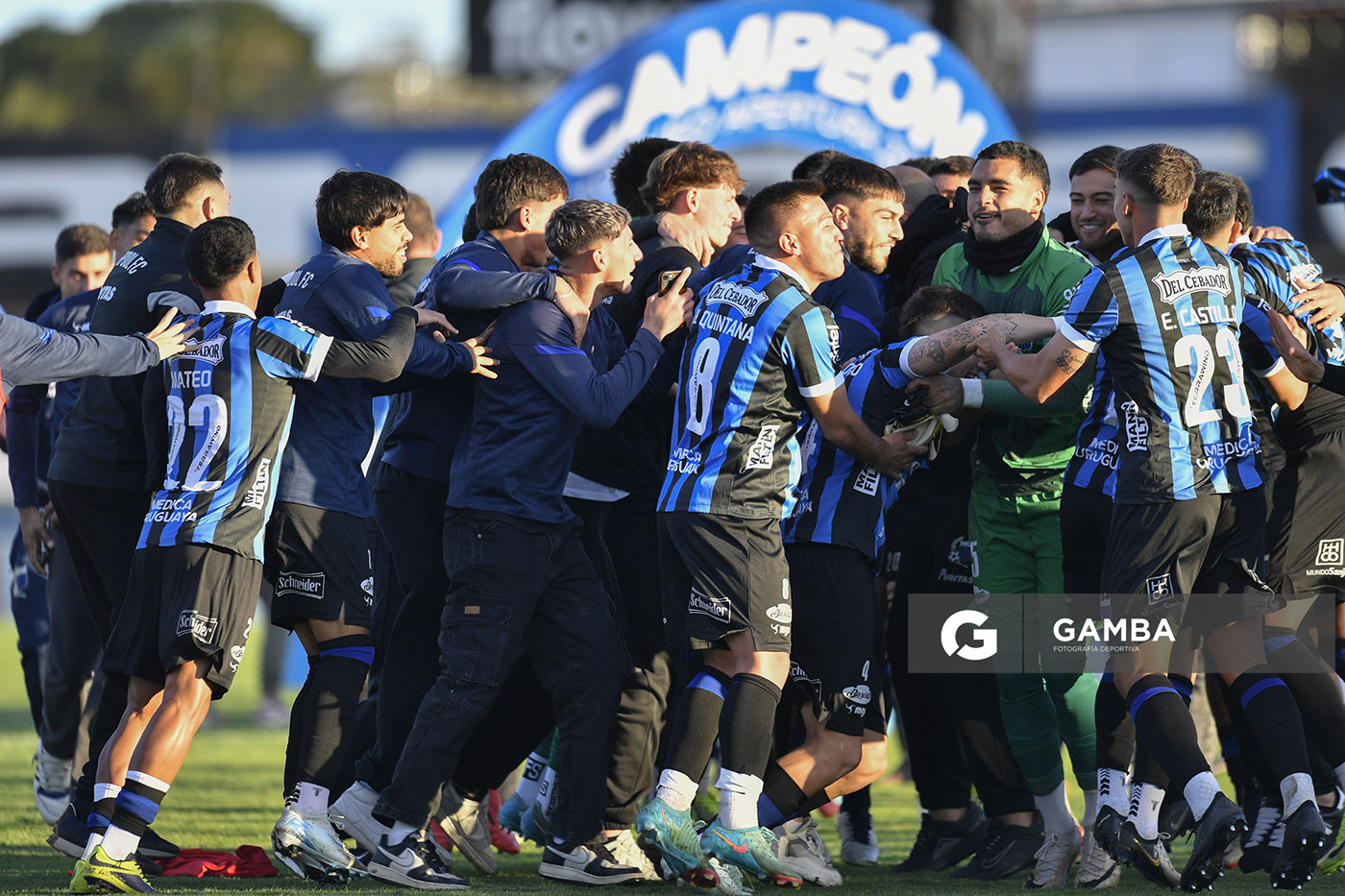 Torneo Apertura. Estadio Belvedere.
