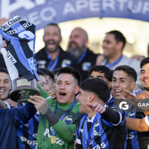 Torneo Apertura. Estadio Belvedere.