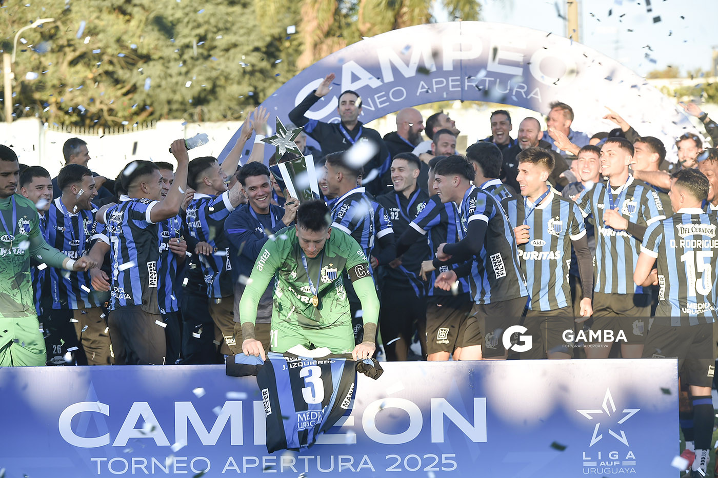 Torneo Apertura. Estadio Belvedere.