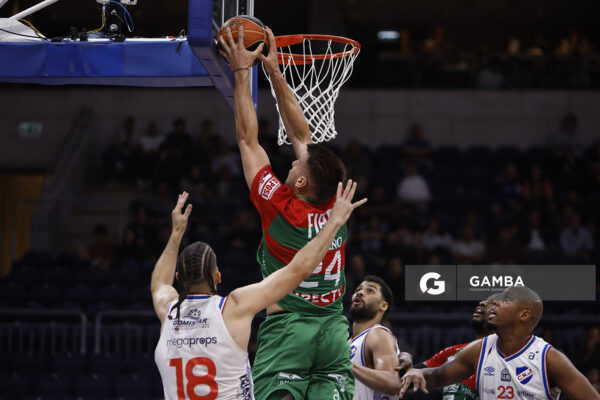 Agustín Zuvich, de Aguada. Liga Uruguaya de Básquetbol. Antel Arena.