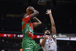 Jamil Wilson, de Aguada. Liga Uruguaya de Básquetbol. Antel Arena.