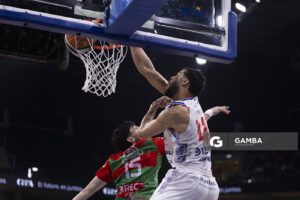 Joao Pereira, de Nacional. Liga Uruguaya de Básquetbol. Antel Arena.
