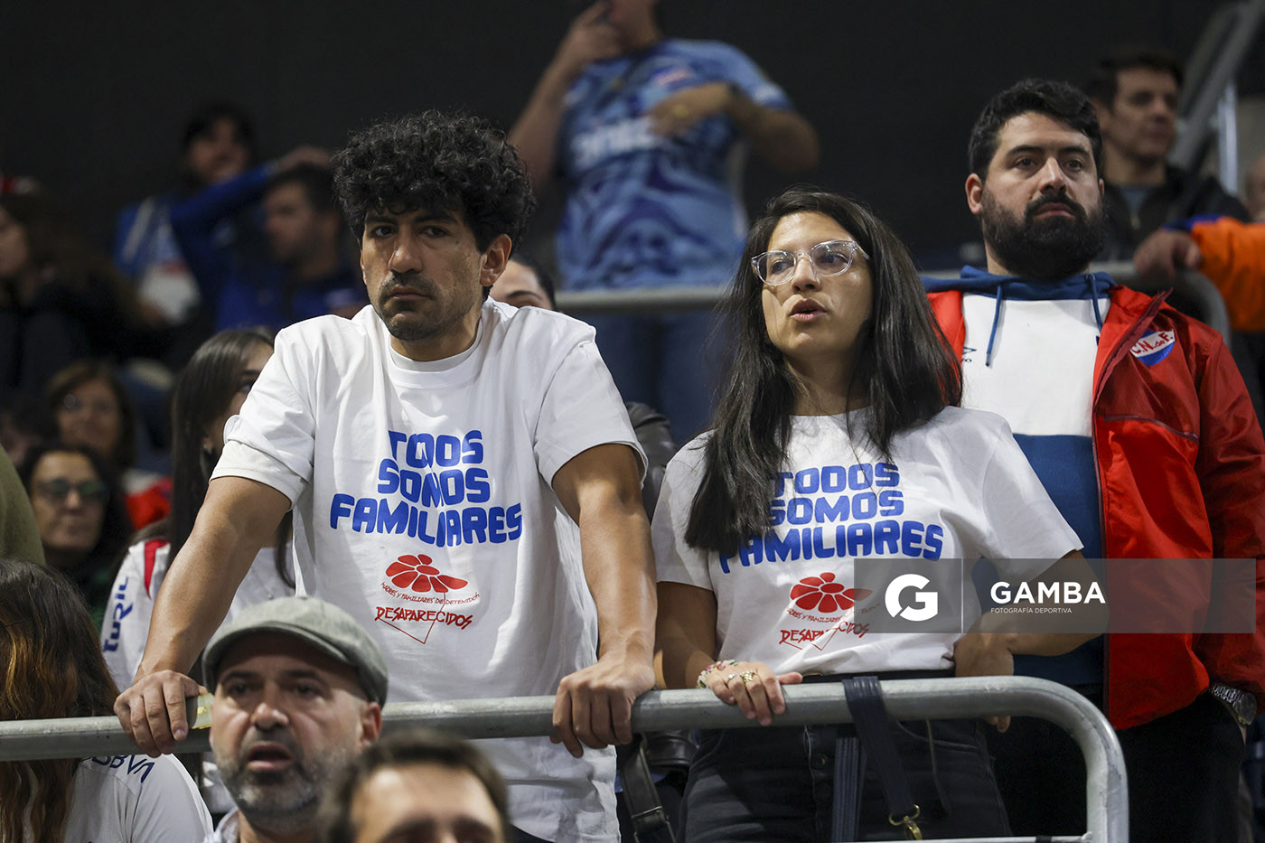Hinchas de Nacional reclaman por los Desaparecidos. Liga Uruguaya de Básquetbol. Antel Arena.