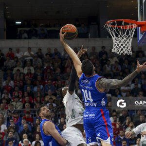 Sebastián Ottonello, de Nacional. Liga Uruguaya de Básquetbol. Antel Arena.