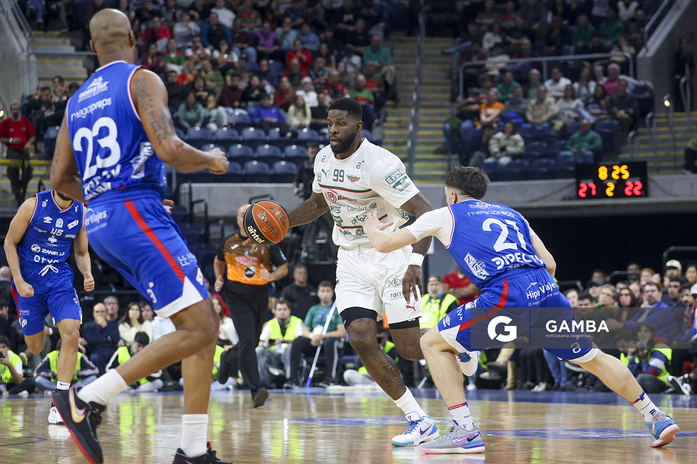 Jamil Wilson, de Aguada. Liga Uruguaya de Básquetbol. Antel Arena.