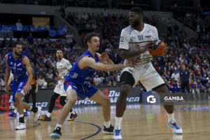 Jamil Wilson, de Aguada. Liga Uruguaya de Básquetbol. Antel Arena.