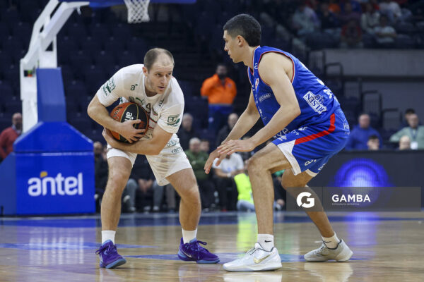Santiago Vidal, de Aguada. Liga Uruguaya de Básquetbol. Antel Arena.