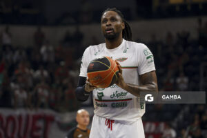 Frank Hassell, de Aguada. Liga Uruguaya de Básquetbol. Antel Arena.