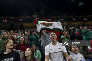 Hinchas de Aguada. Liga Uruguaya de Básquetbol. Antel Arena.
