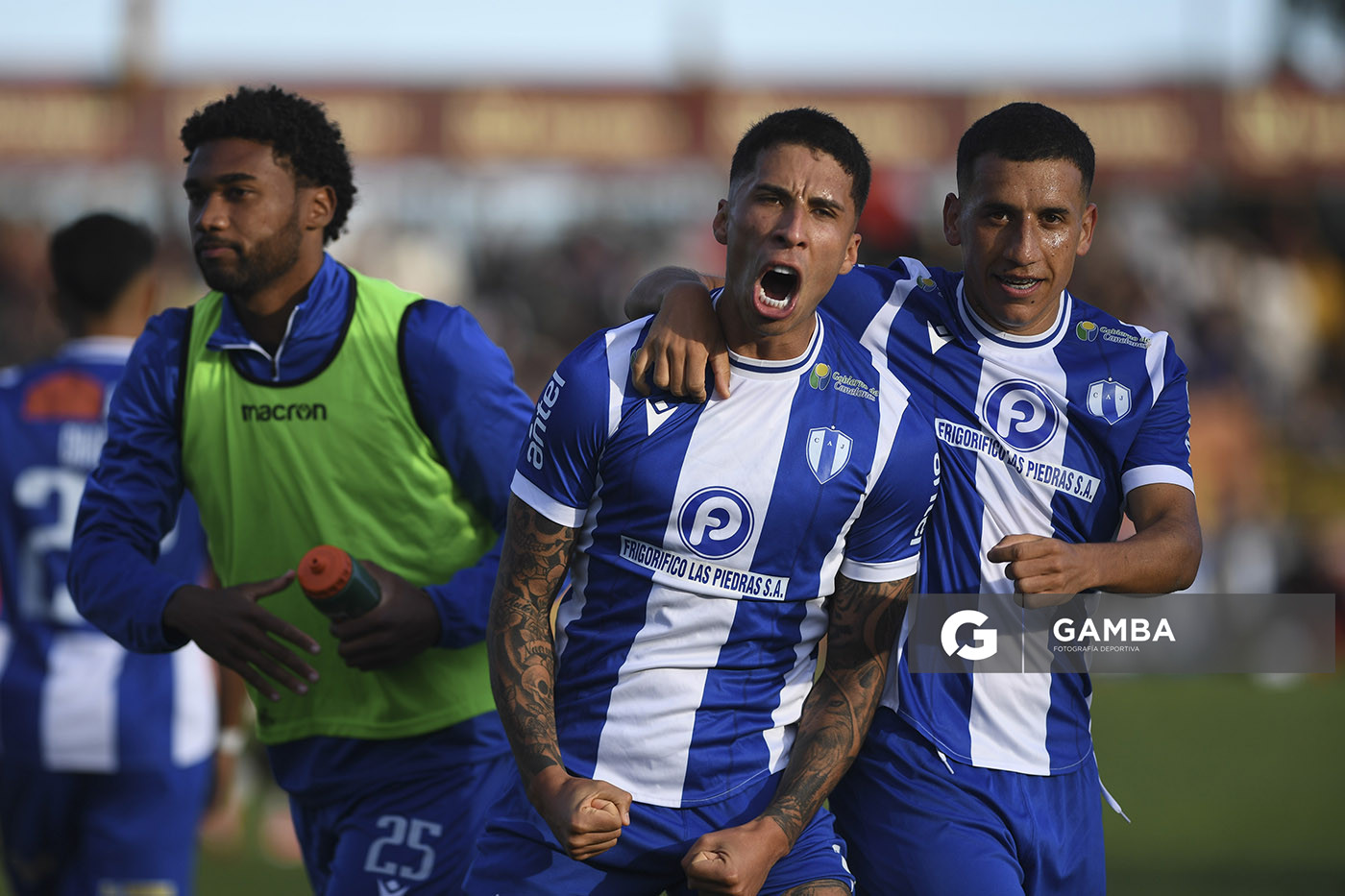 Agustín Rodríguez, de Juventud de Las Piedras. Torneo Apertura. Estadio Abraham Paladino.