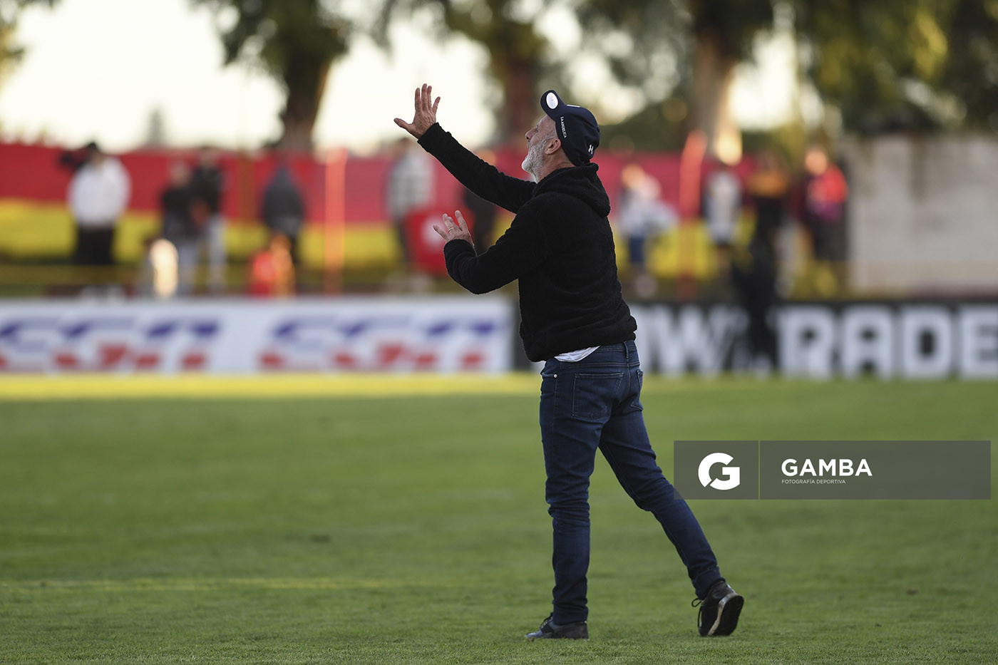 Diego Monarriz, director técnico de Juventud de Las Piedras. Torneo Apertura. Estadio Abraham Paladino.