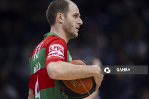 Santiago Vidal, de Aguada. Liga Uruguaya de Básquetbol. Antel Arena.