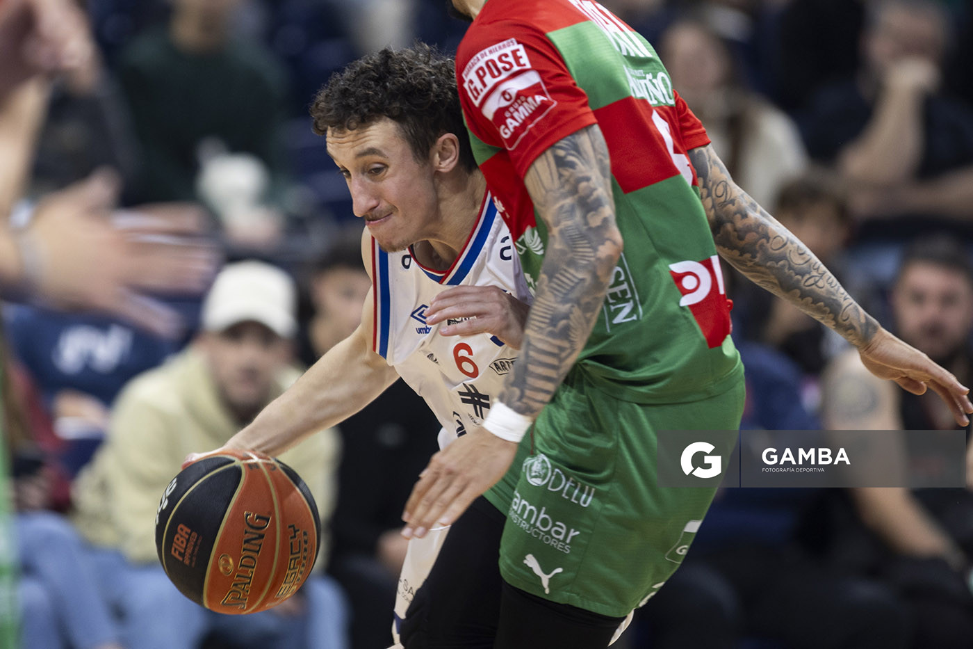 Mateo Sarni, de Nacional. Liga Uruguaya de Básquetbol. Antel Arena.