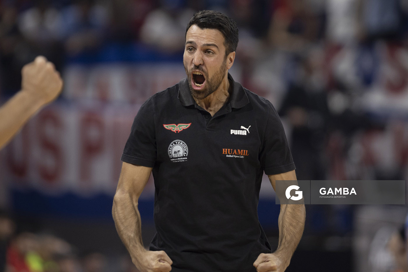 Germán Cortizas, director técnico de Aguada. Liga Uruguaya de Básquetbol. Antel Arena.