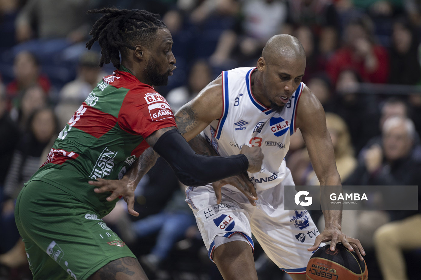 Ernesto Oglivie, de Nacional. Liga Uruguaya de Básquetbol. Antel Arena.