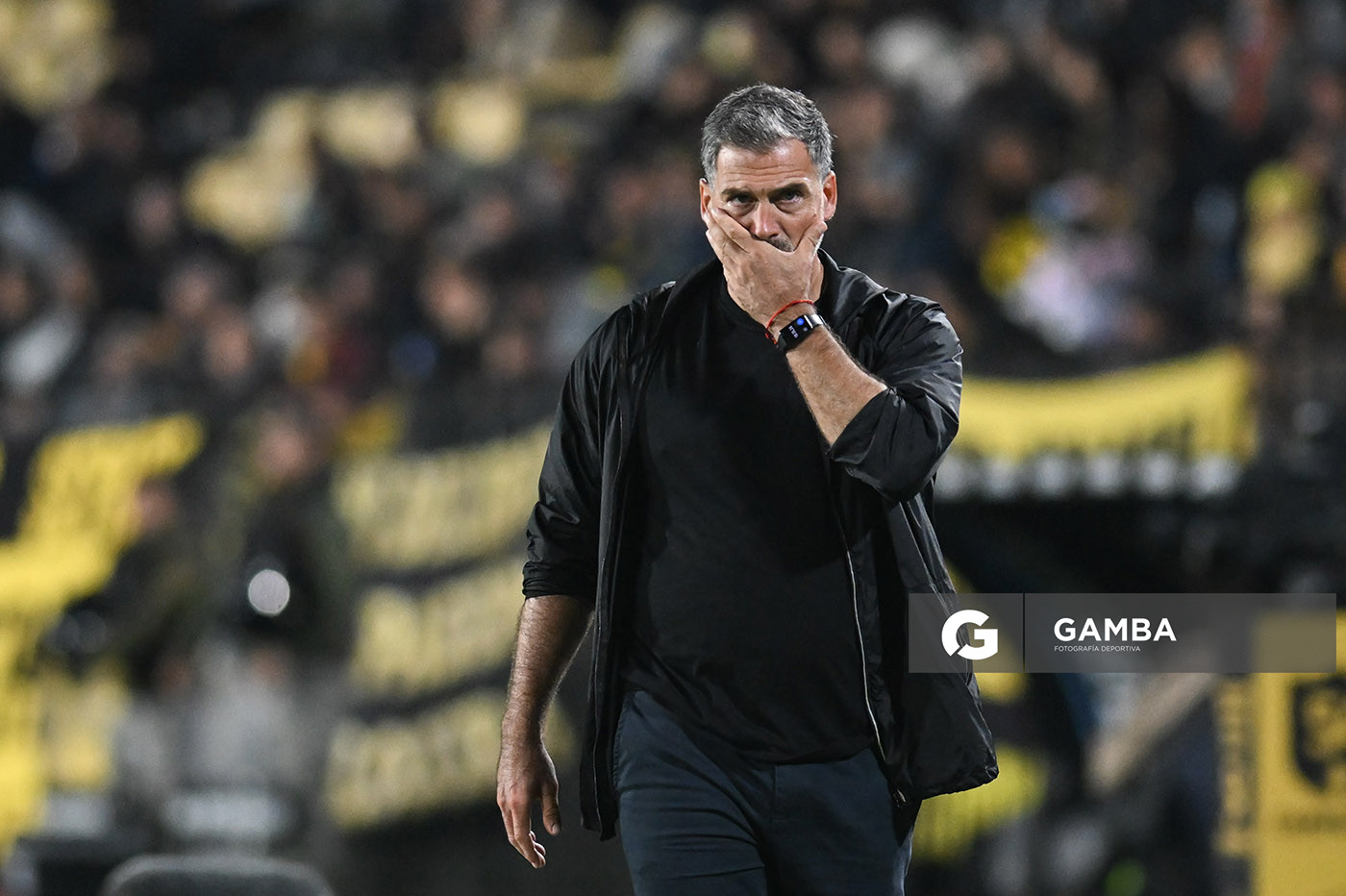 Sebastián Díaz, director técnico de Plaza Colonia. Torneo Intermedio. Estadio Campeón del Siglo.