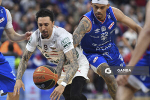 Donald Sims, de Aguada. Liga Uruguaya de Básquetbol. Antel Arena.