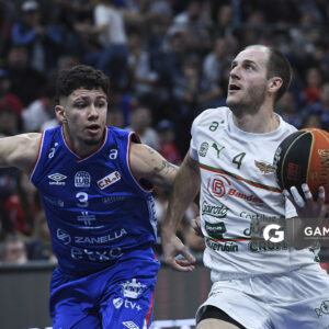 Santiago Vidal, de Aguada. Liga Uruguaya de Básquetbol. Antel Arena.