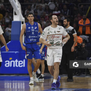 Santiago Vidal, de Aguada. Liga Uruguaya de Básquetbol. Antel Arena.