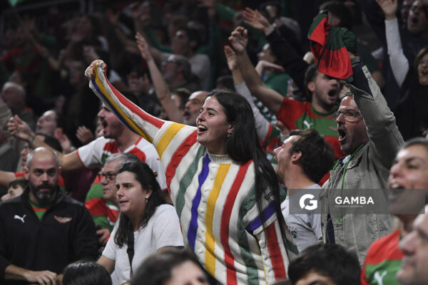 Hinchas de Aguada. Liga Uruguaya de Básquetbol. Antel Arena.