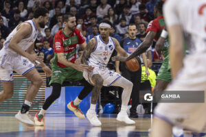 Michael Smith, de Nacional. Liga Uruguaya de Básquetbol. Antel Arena.