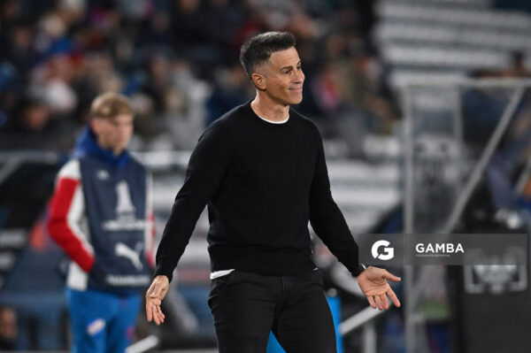 Pablo Peirano, director técnico de Nacional. Copa Conmebol Libertadores. Estadio Gran Parque Central.