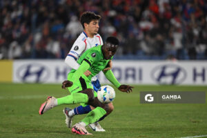 Kevin Viveros, de Atlético Nacional. Copa Conmebol Libertadores. Estadio Gran Parque Central.