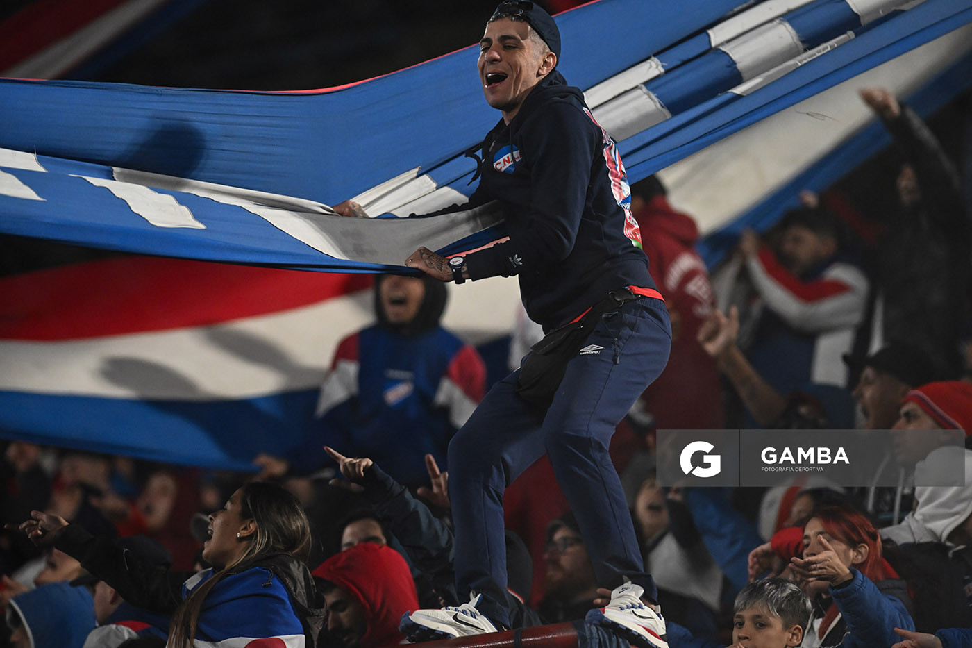 Hinchas de Nacional. Copa Conmebol Libertadores. Estadio Gran Parque Central.