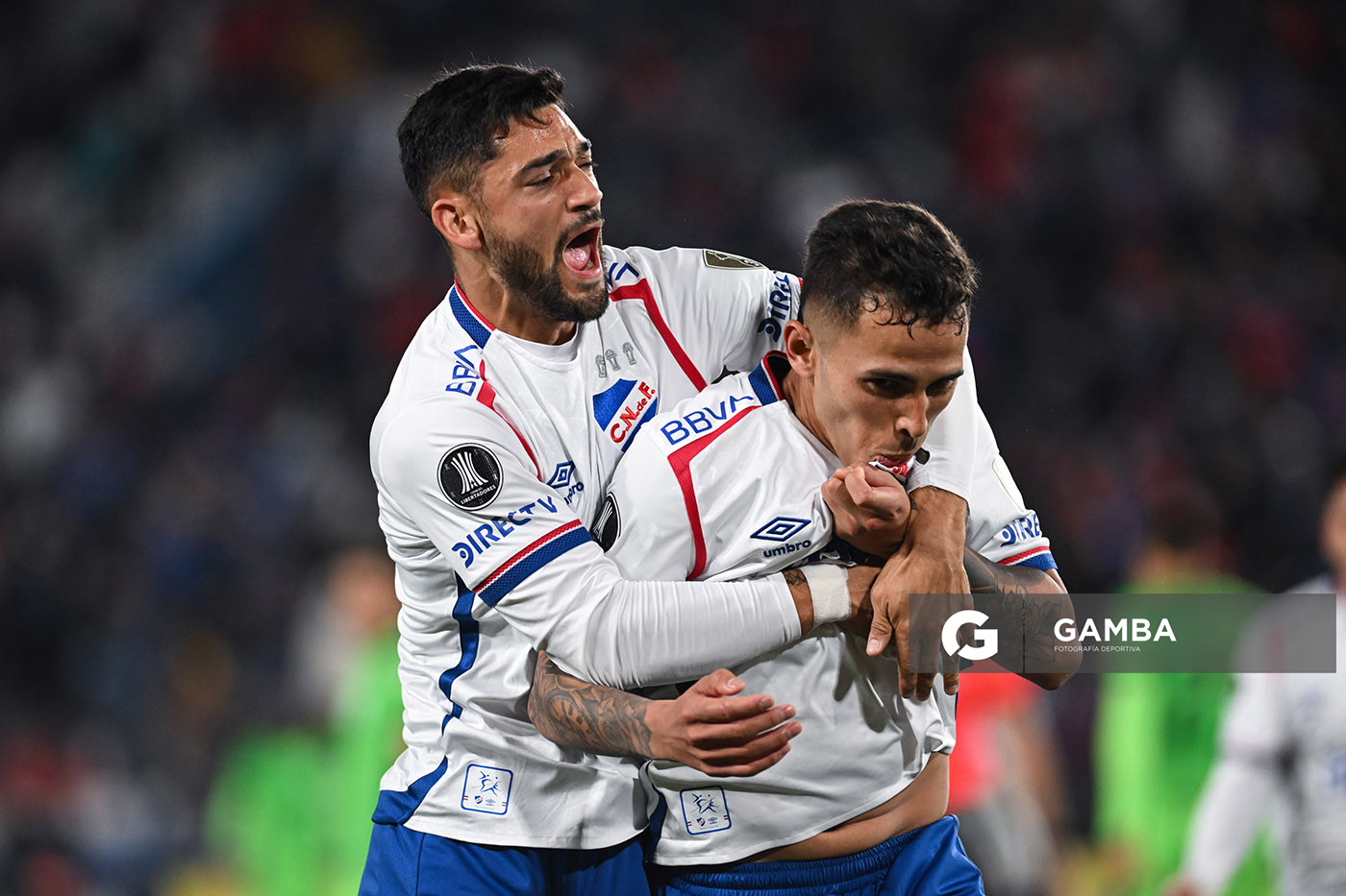 Christian Oliva, de Nacional. Copa Conmebol Libertadores. Estadio Gran Parque Central.
