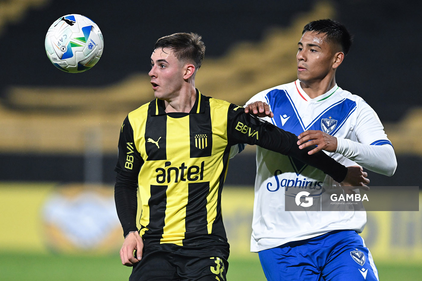 Leandro Umpiérrez, de Peñarol. Copa Conmebol Libertadores. Estadio Campeón del Siglo.