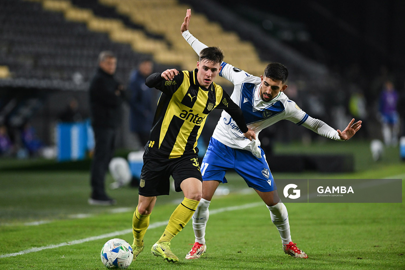 Leandro Umpiérrez, de Peñarol. Copa Conmebol Libertadores. Estadio Campeón del Siglo.