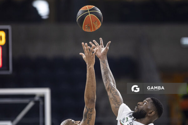 Jamil Wilson, de Aguada. Liga Uruguaya de Básquetbol. Antel Arena.