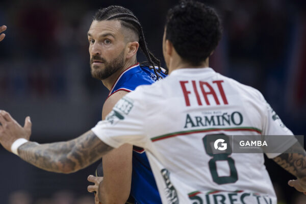 Gastón Semiglia, de Nacional. Liga Uruguaya de Básquetbol. Antel Arena.