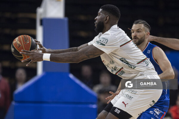 Jamil Wilson, de Aguada. Liga Uruguaya de Básquetbol. Antel Arena.
