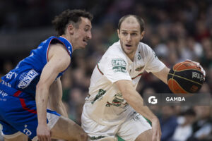Santiago Vidal, de Aguada. Liga Uruguaya de Básquetbol. Antel Arena.