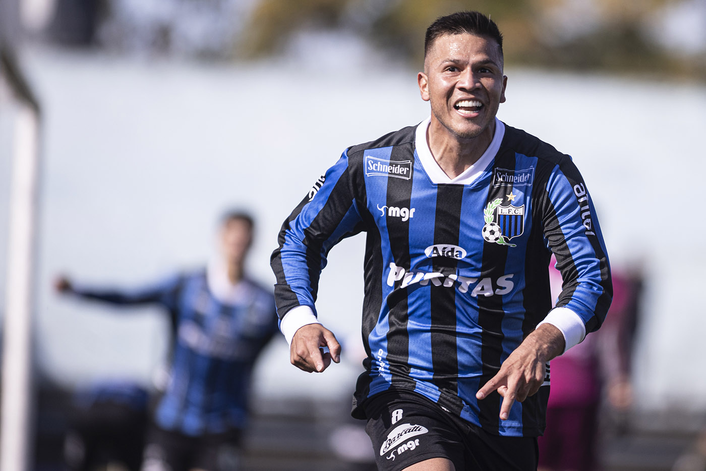 Liverpool 2 - Cerro Largo 1. F3INT25.