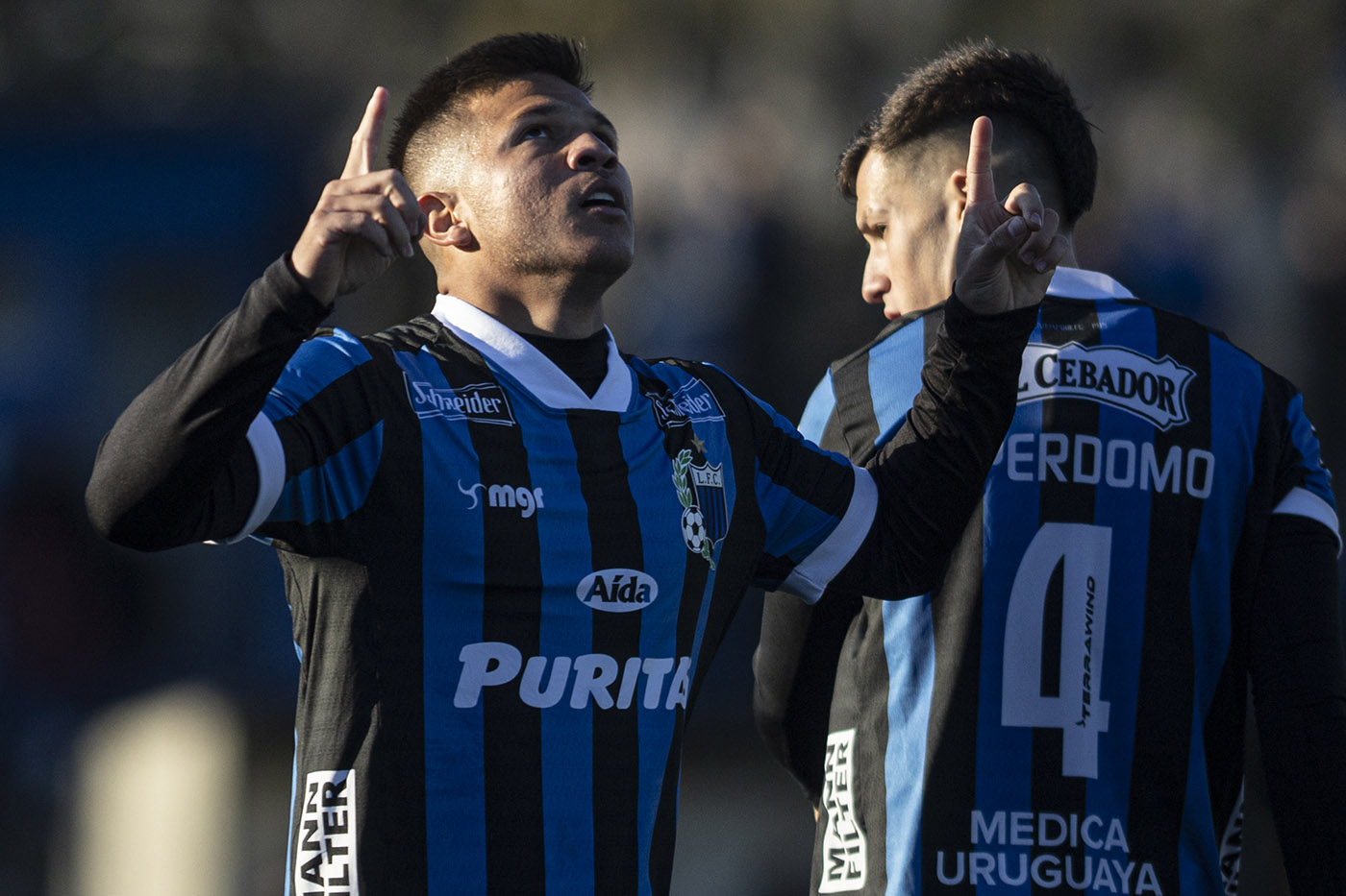 Liverpool 3 - Peñarol 2. F5INT25.