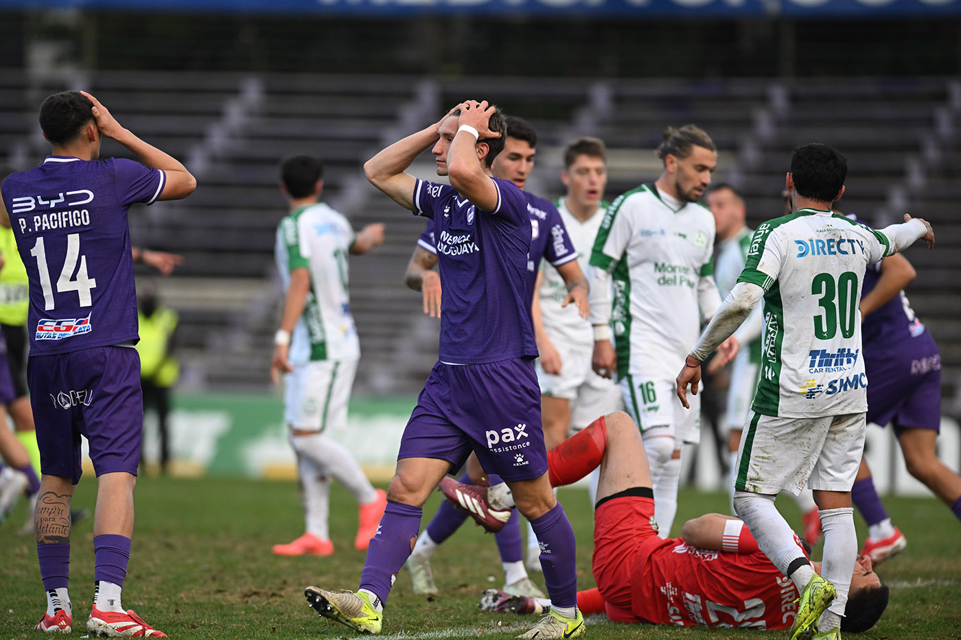 Defensor Sporting 1 - Plaza Colonia 1. F7INT25.